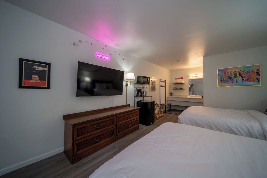 Photo of Bedroom in Eureka Springs Historic District