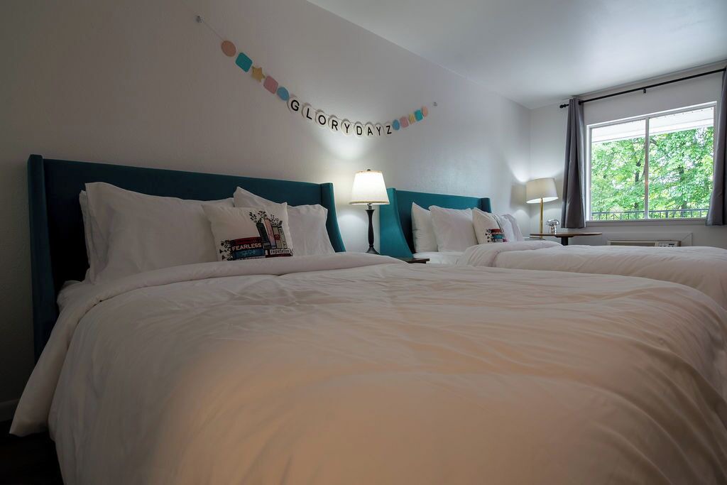 Photo of Bedroom in Eureka Springs Historic District