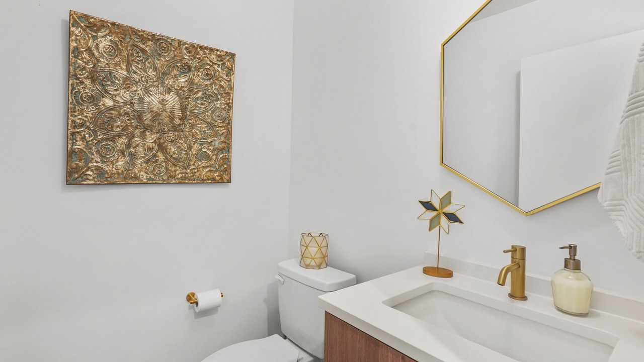 Photo of Bathroom in East Ridge