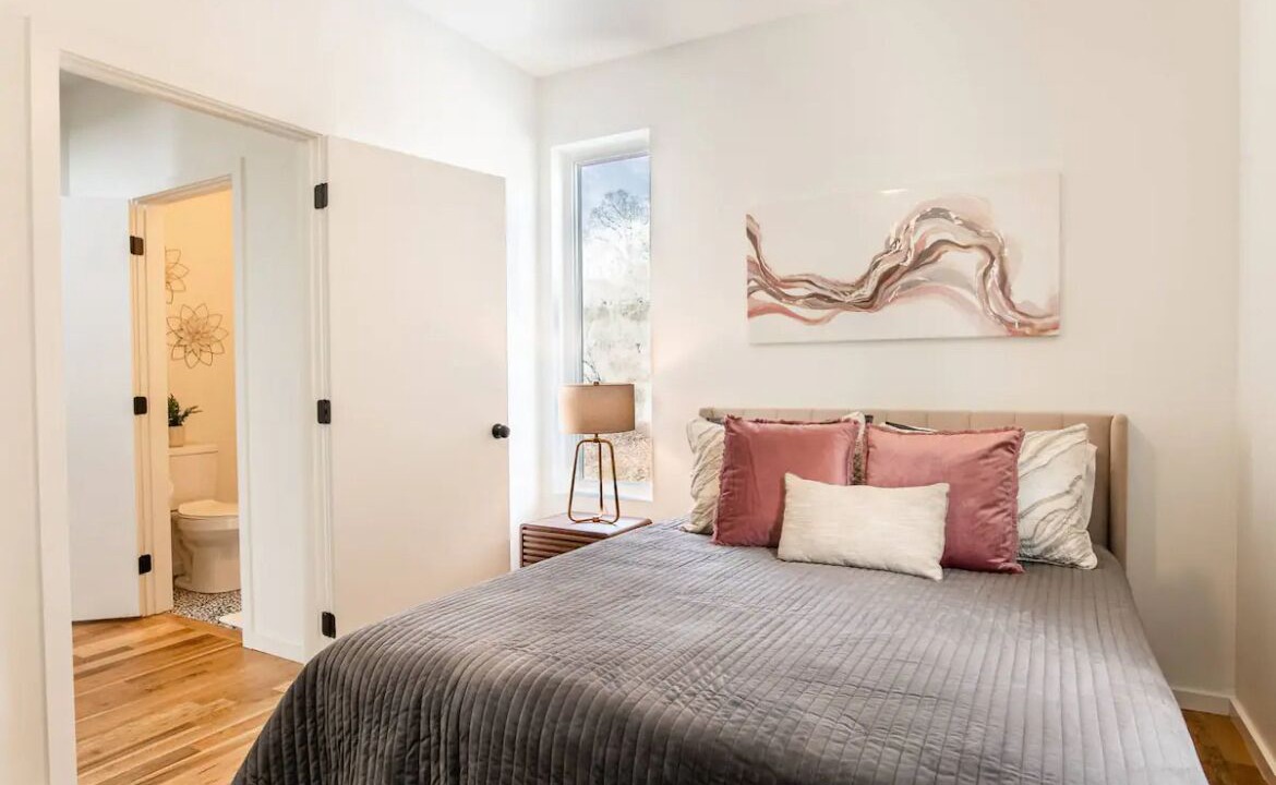 Photo of Bedroom in East Ridge