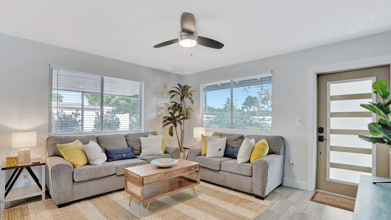 Photo of Livingroom in Florida North Atlantic Coast