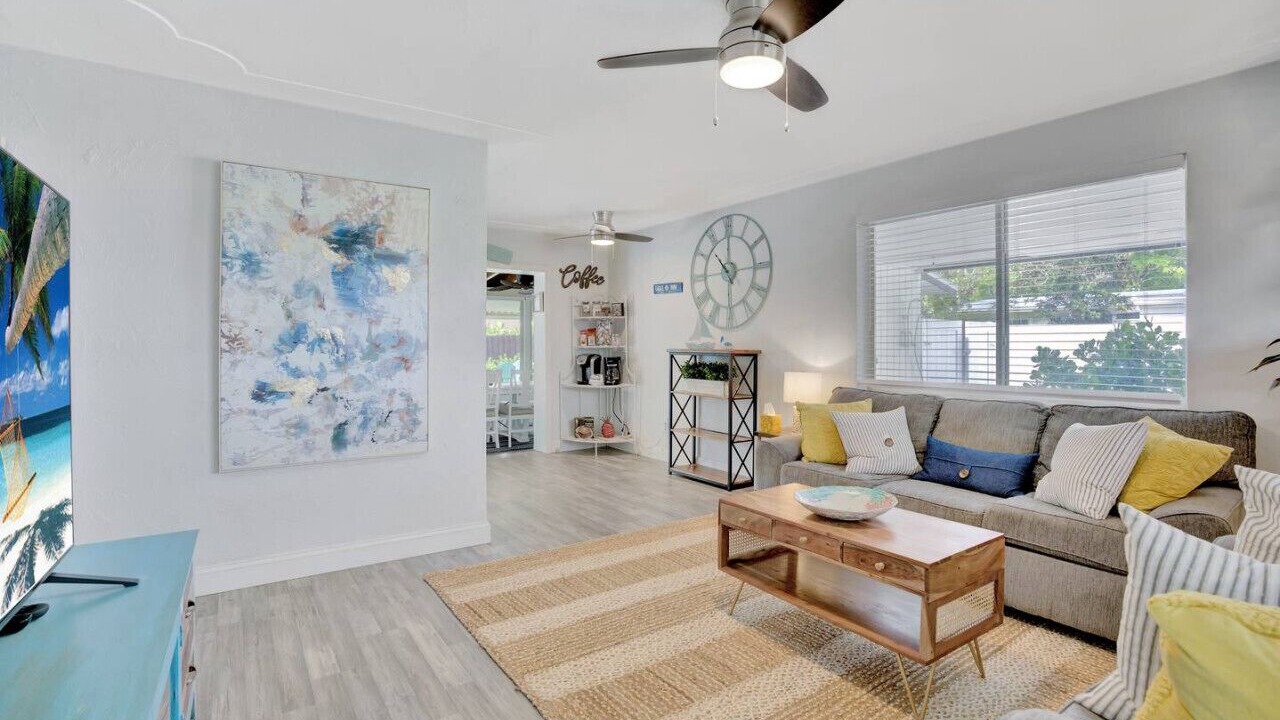 Photo of Livingroom in Florida North Atlantic Coast