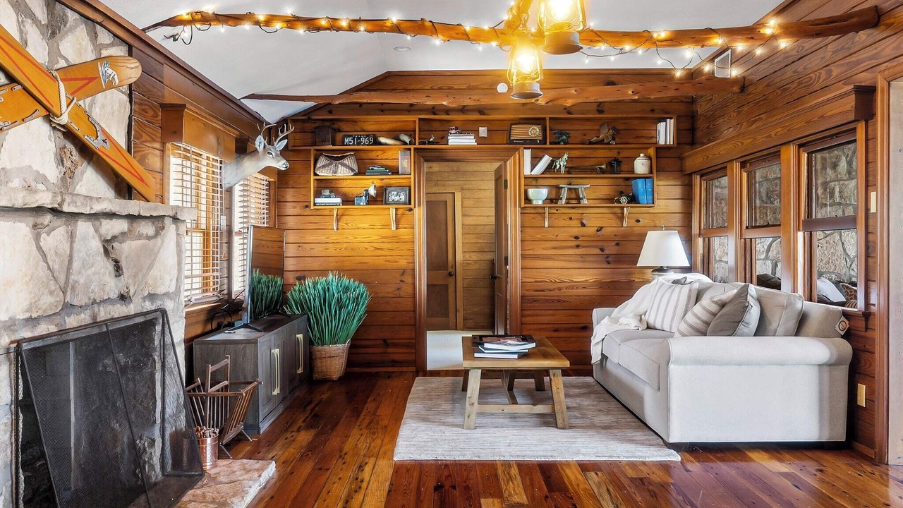 Photo of Bedroom in Eck Lane on the Lake