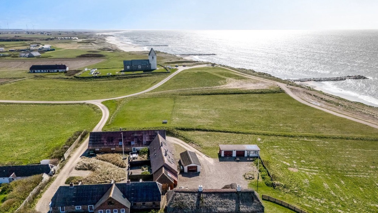 Photo of Others in Trans