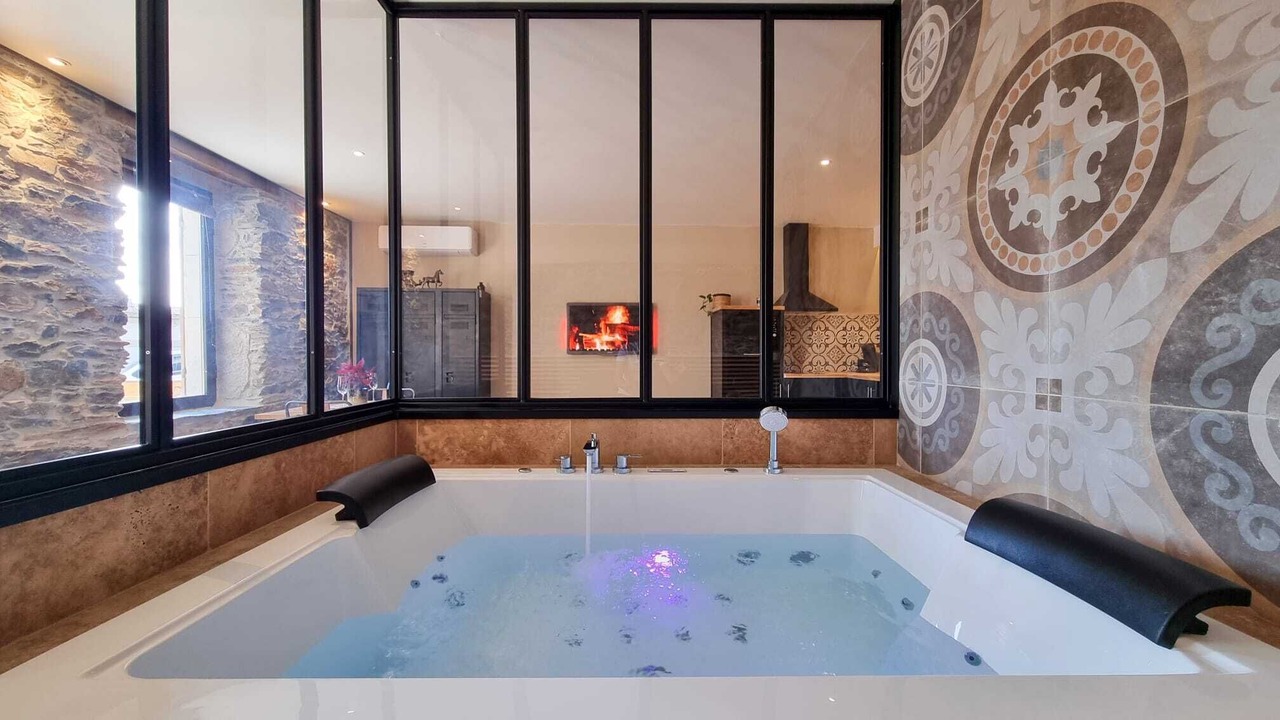 Photo of Others in Salsigne