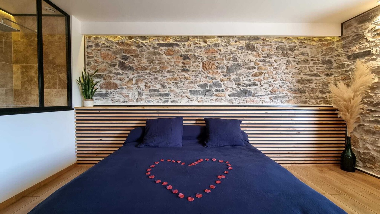 Photo of Bedroom in Salsigne