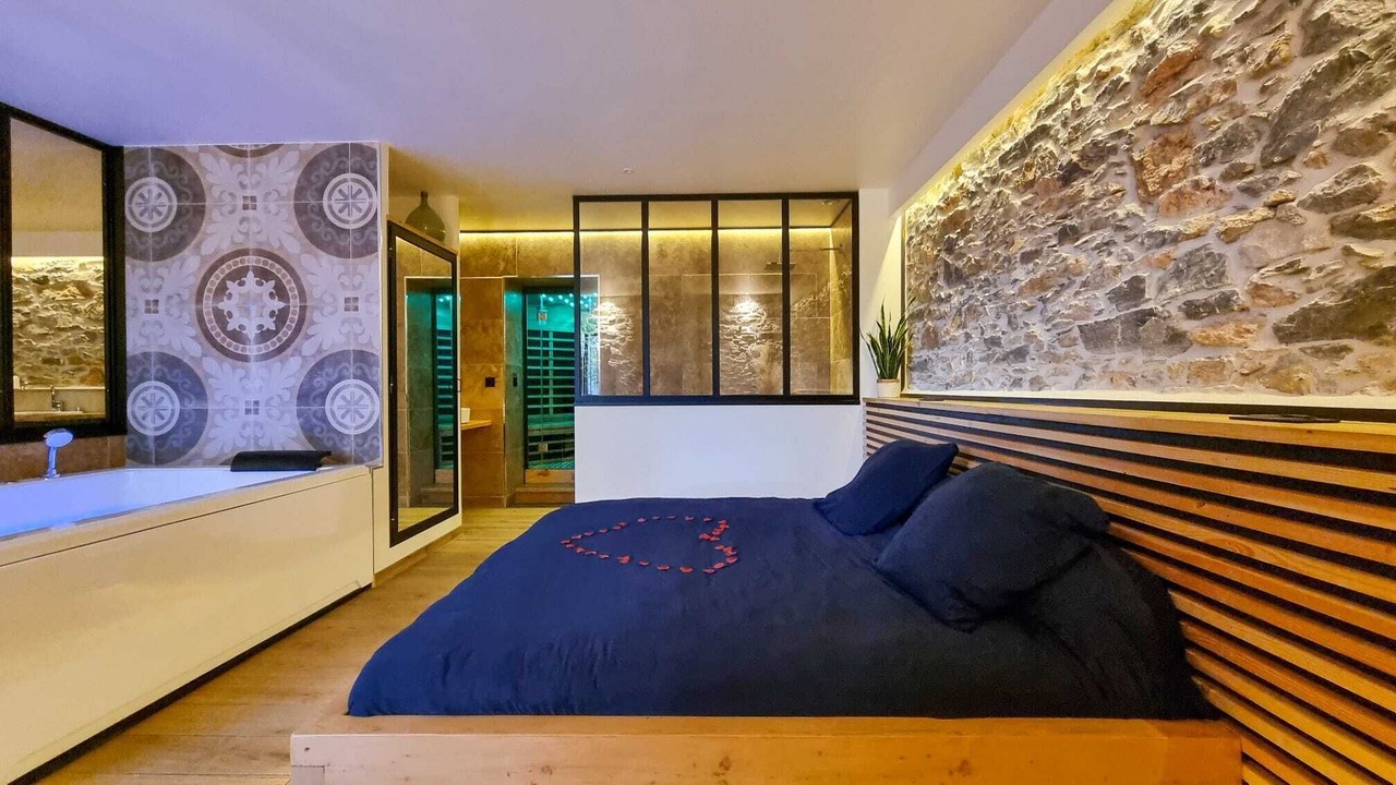 Photo of Bedroom in Salsigne