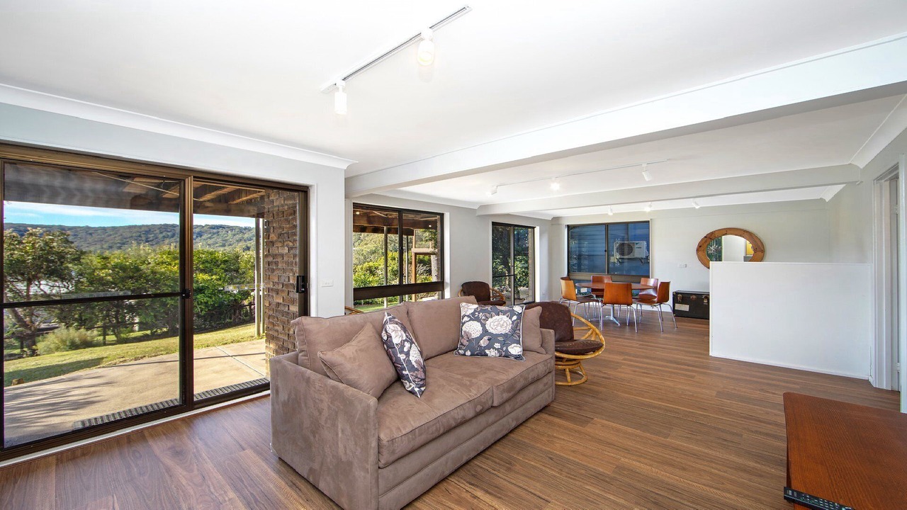 Photo of Livingroom in Hardys Bay