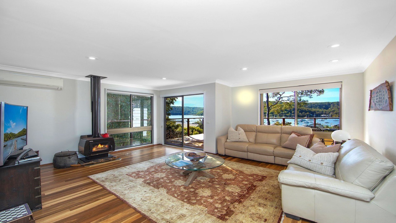 Photo of Livingroom in Hardys Bay