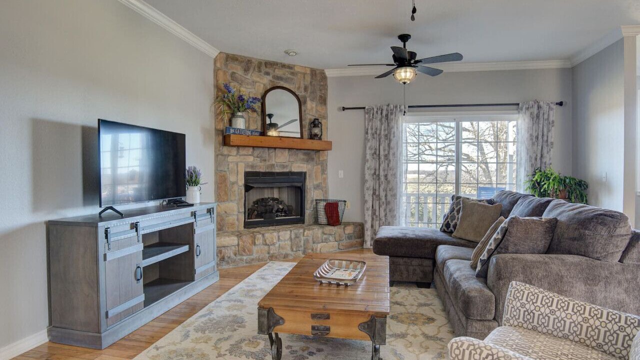 Photo of Livingroom in Powell