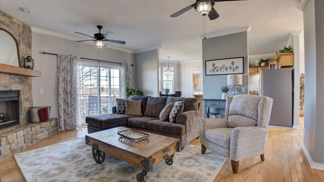 Photo of Livingroom in Powell