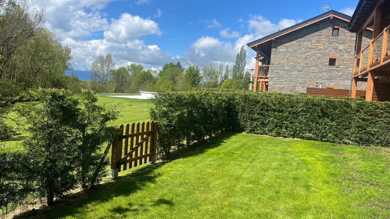 Photo of Outdoor in Estavar