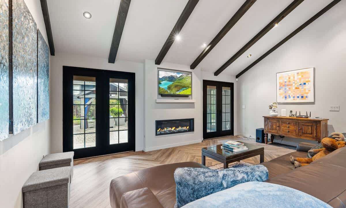 Photo of Bedroom in Northeast Carmel