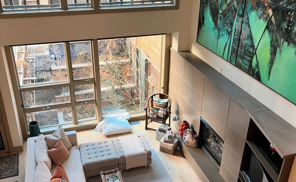 Photo of Livingroom in Golden Triangle