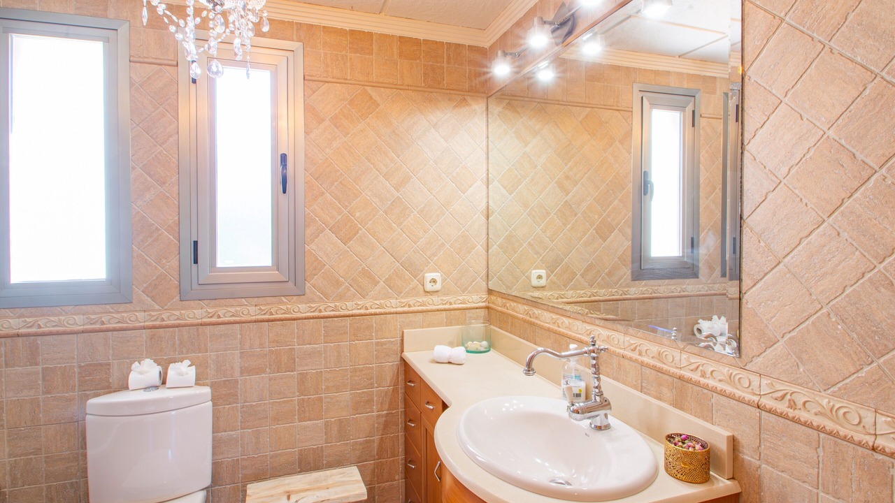 Photo of Bathroom in Empedrola