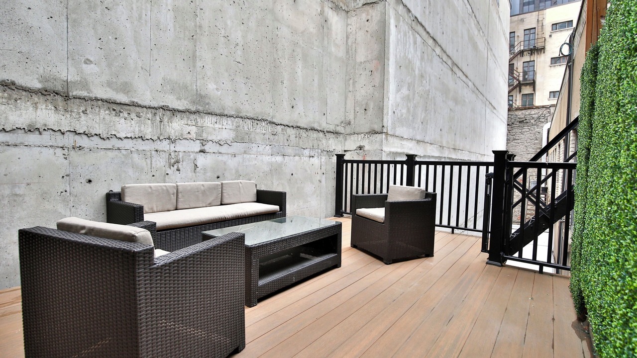 Photo of Patio Balcony in Ville-Marie
