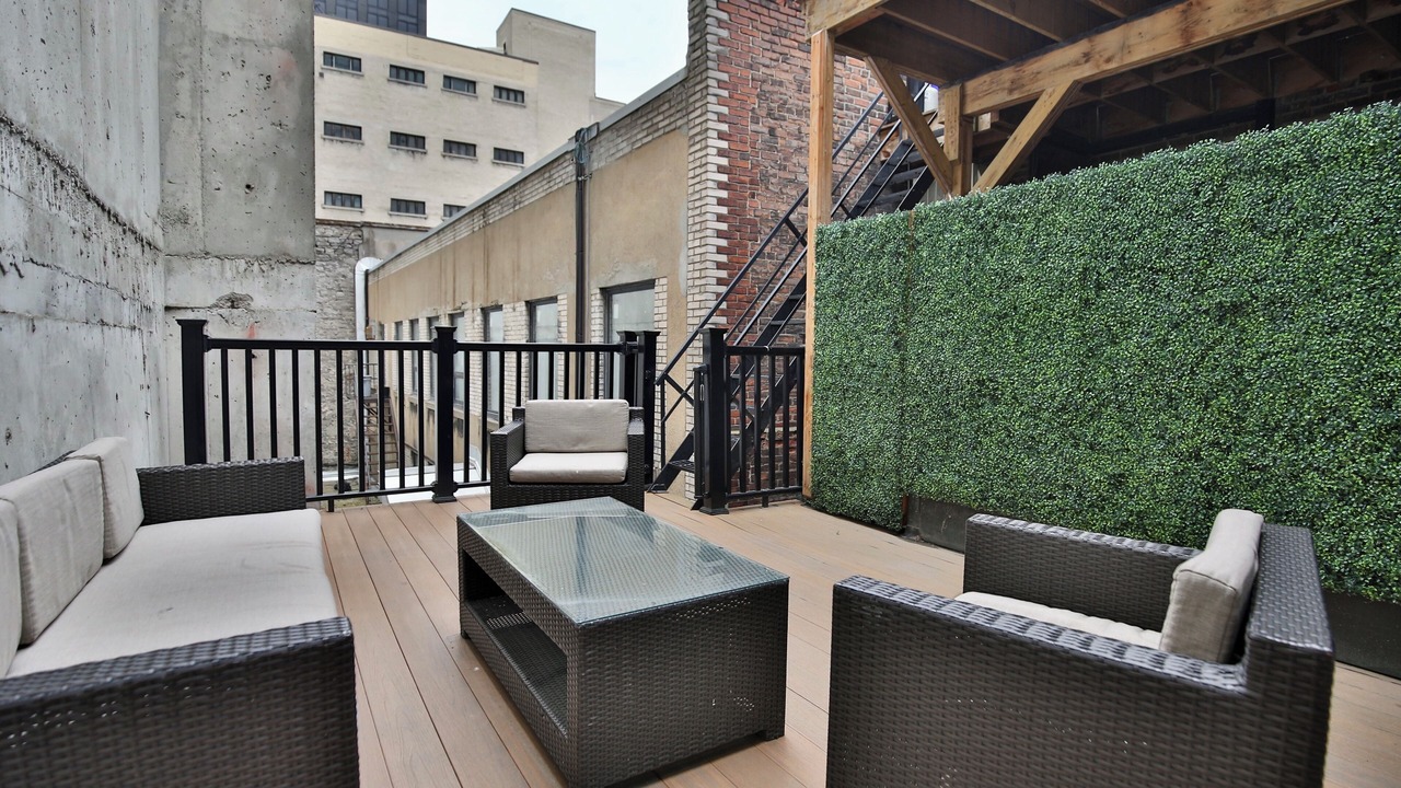 Photo of Patio Balcony in Ville-Marie
