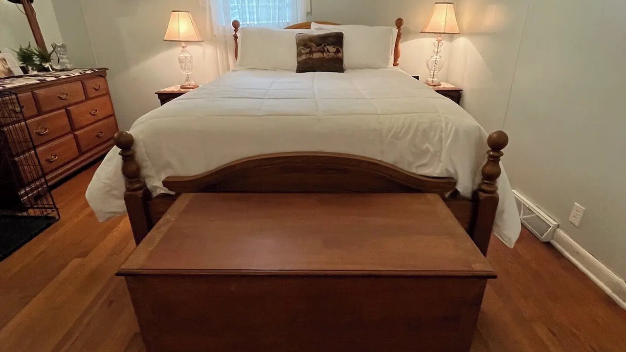 Photo of Bedroom in Mouth of Wilson