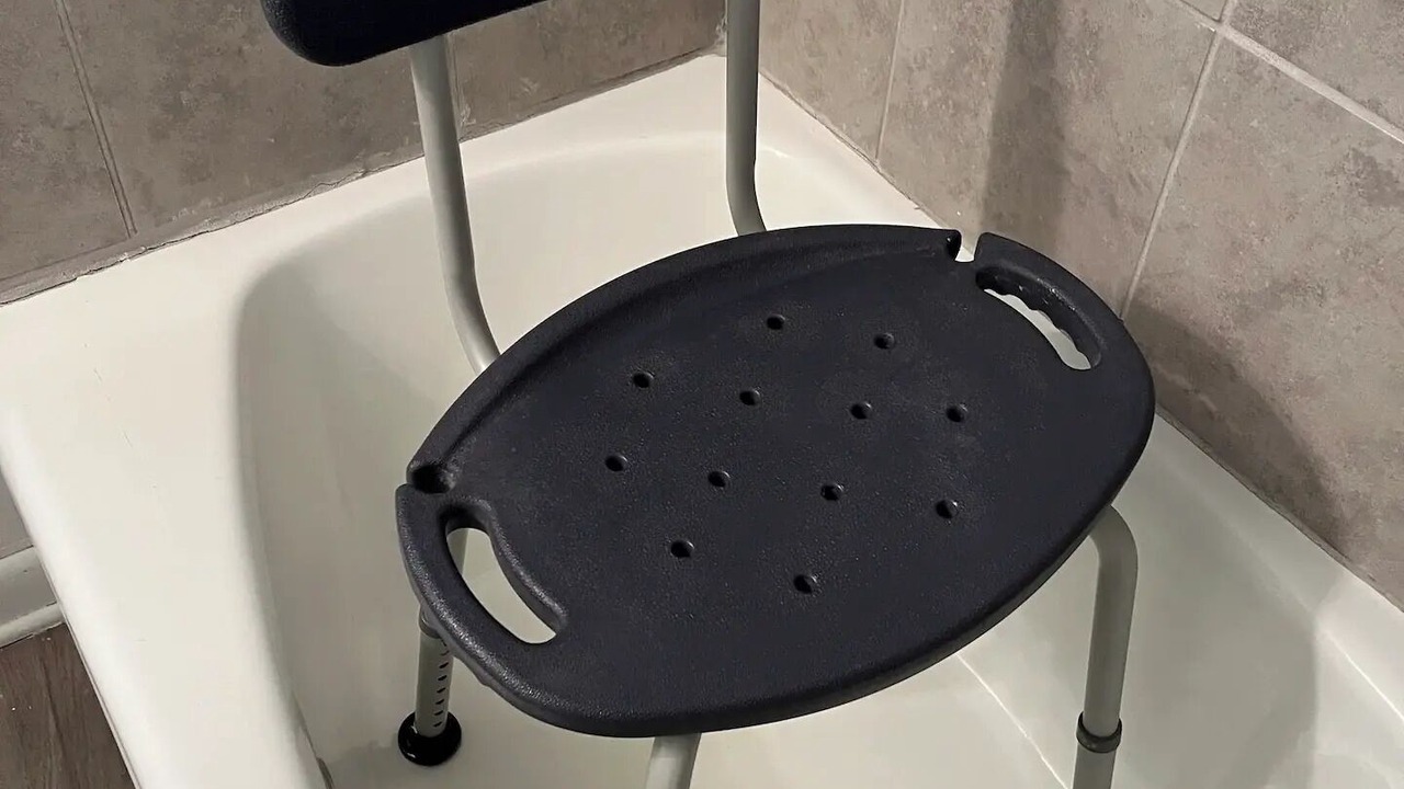 Photo of Bathroom in Mouth of Wilson