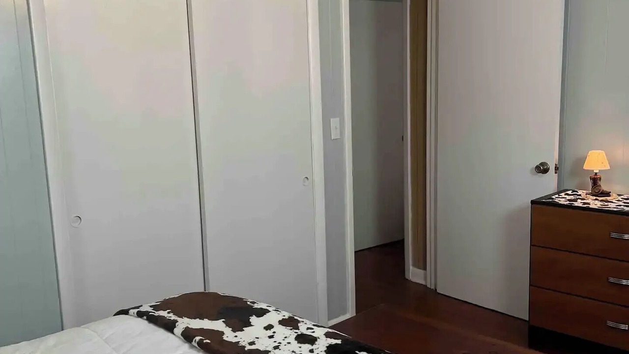 Photo of Bedroom in Mouth of Wilson