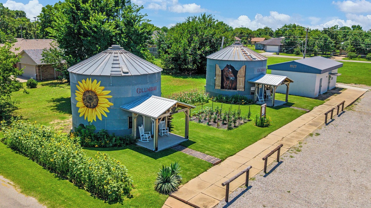 Photo of Outdoor in Elgin