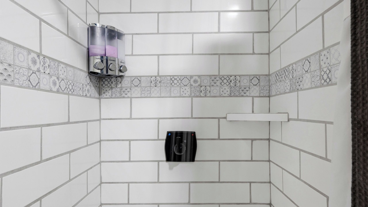 Photo of Bathroom in Elgin