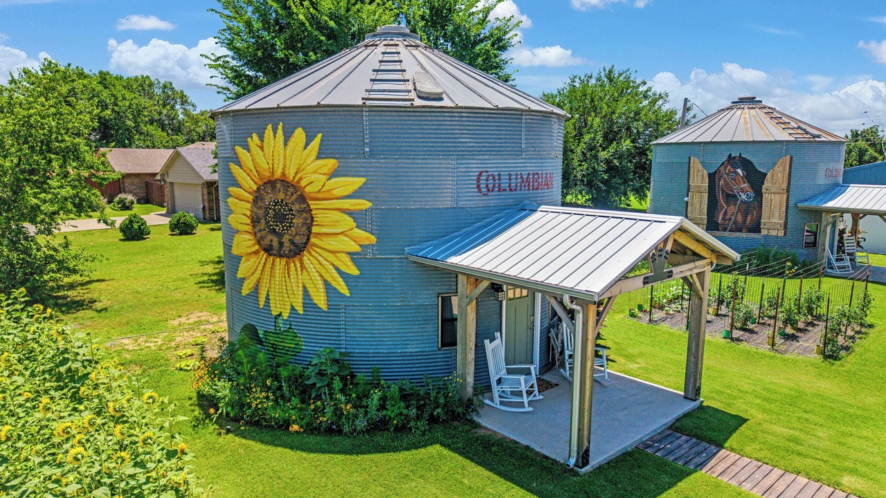 Photo of Outdoor in Elgin