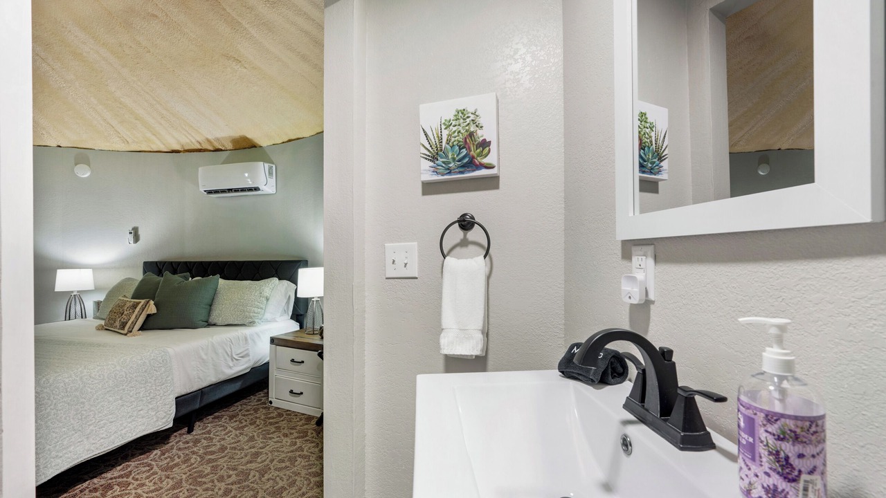 Photo of Bathroom in Elgin