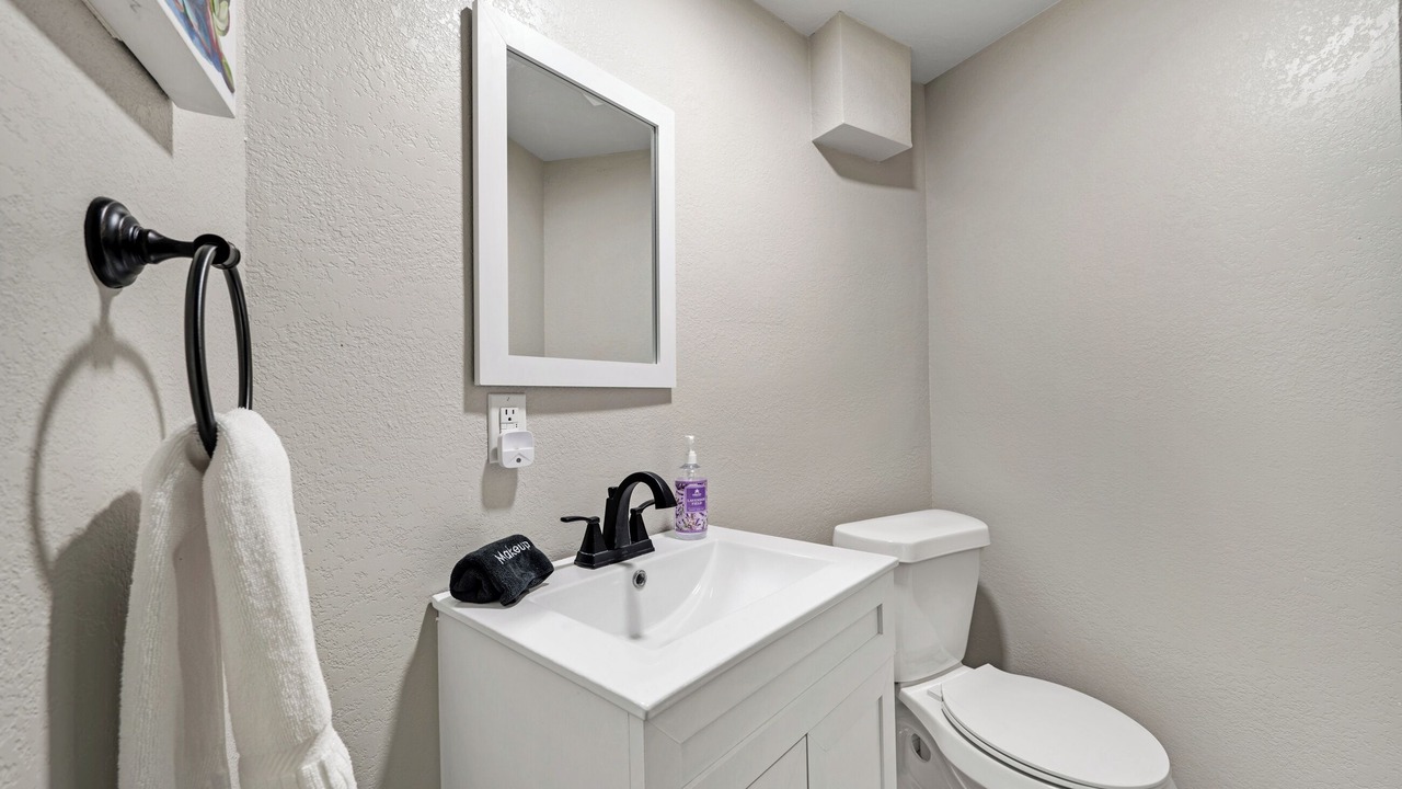 Photo of Bathroom in Elgin