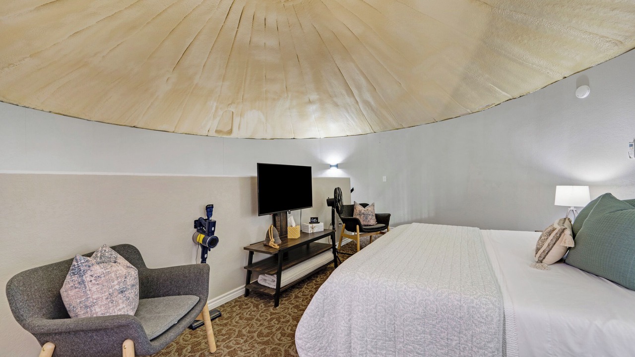 Photo of Bedroom in Elgin
