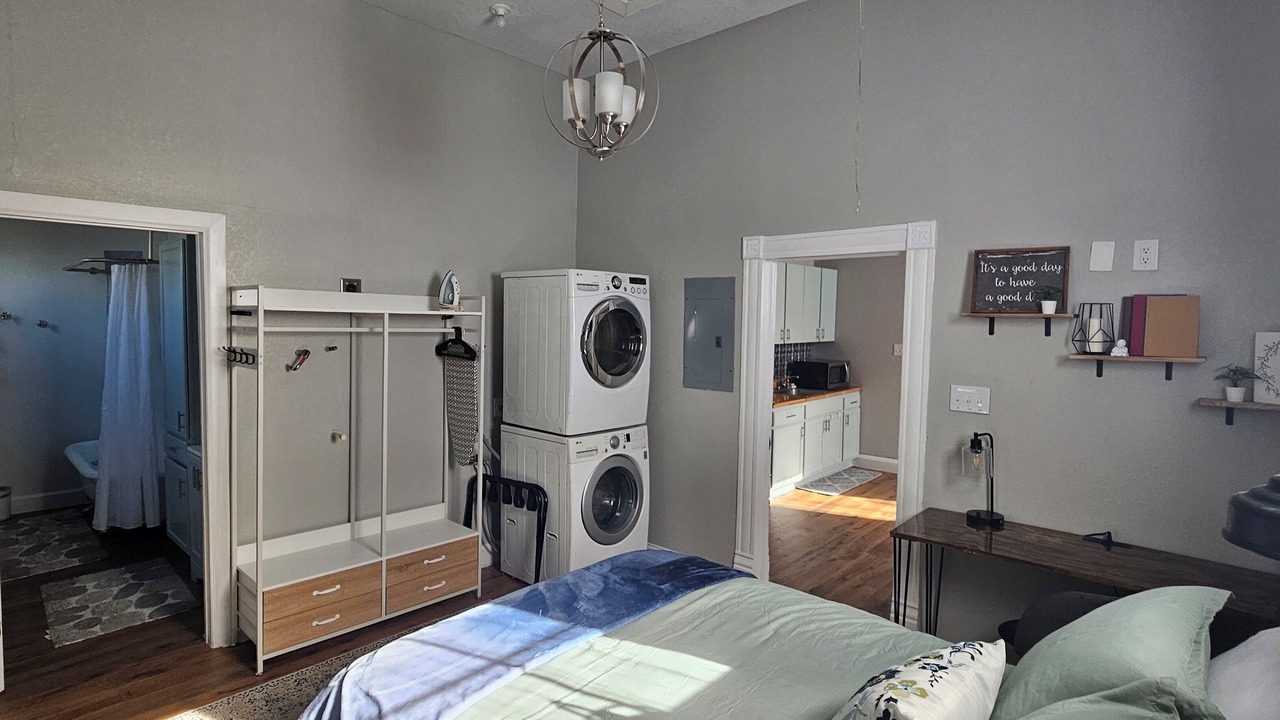 Photo of Bedroom in Near East Side
