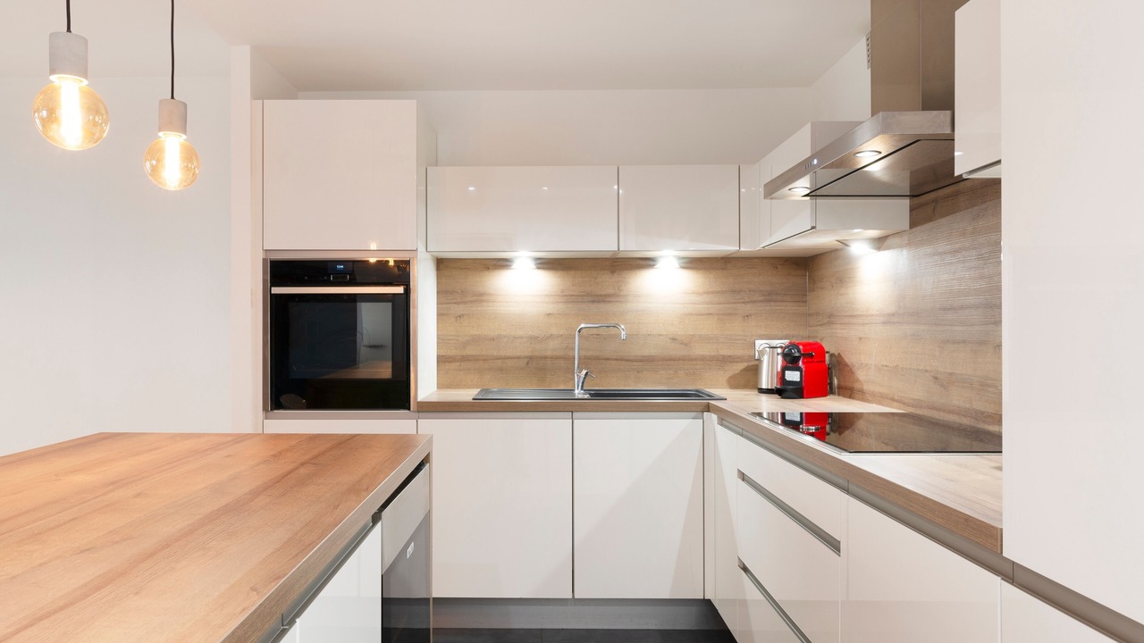 Photo of Kitchen in Saint Nicolas - Charles III - Ville vieille - Trois Maisons - Leopold