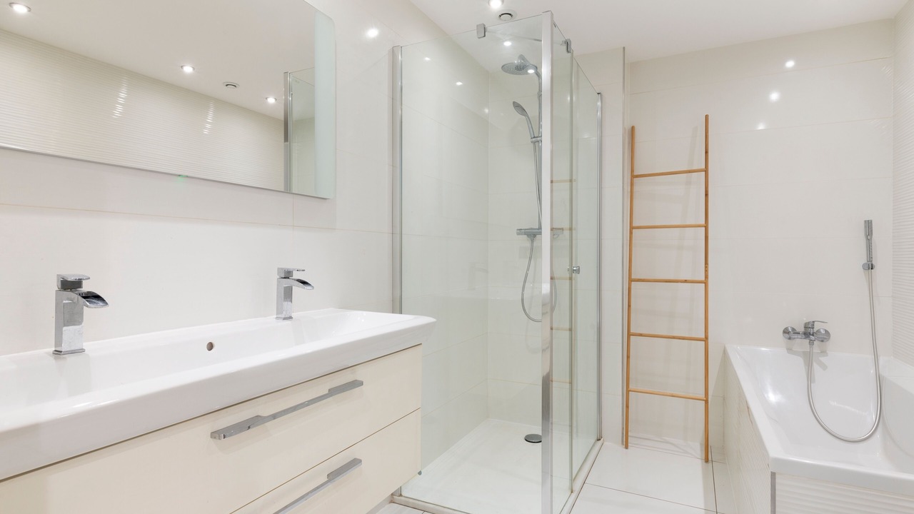 Photo of Bathroom in Saint Nicolas - Charles III - Ville vieille - Trois Maisons - Leopold