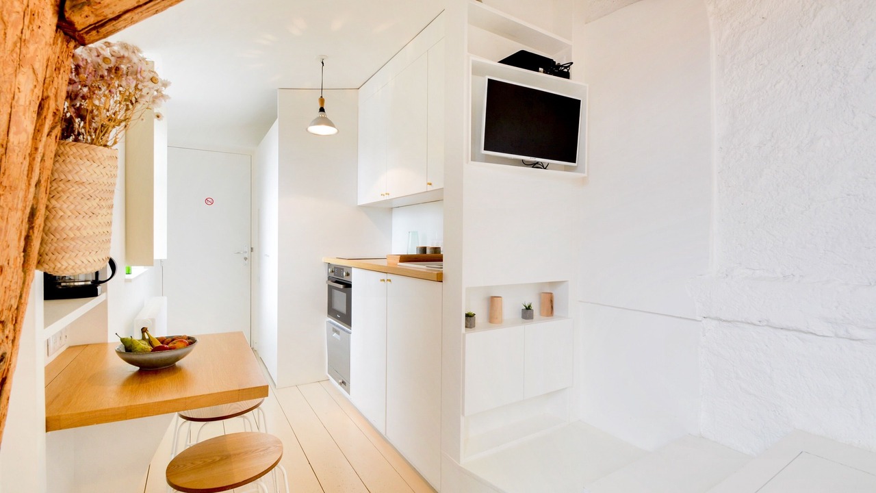 Photo of Kitchen in Saint Nicolas - Charles III - Ville vieille - Trois Maisons - Leopold