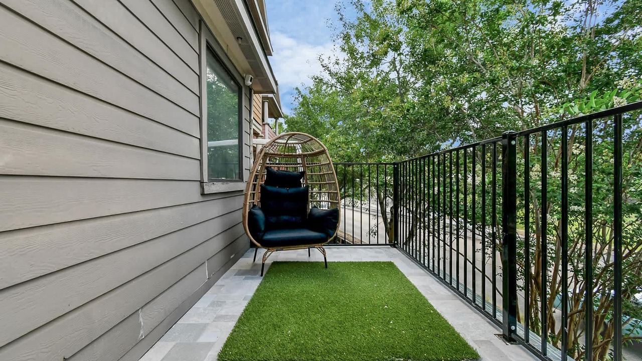 Photo of Outdoor in Northside
