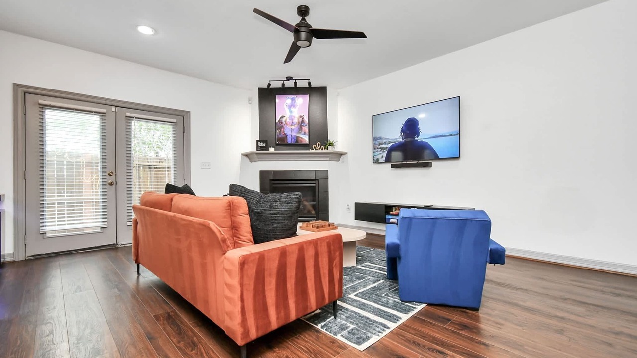 Photo of Livingroom in Northside