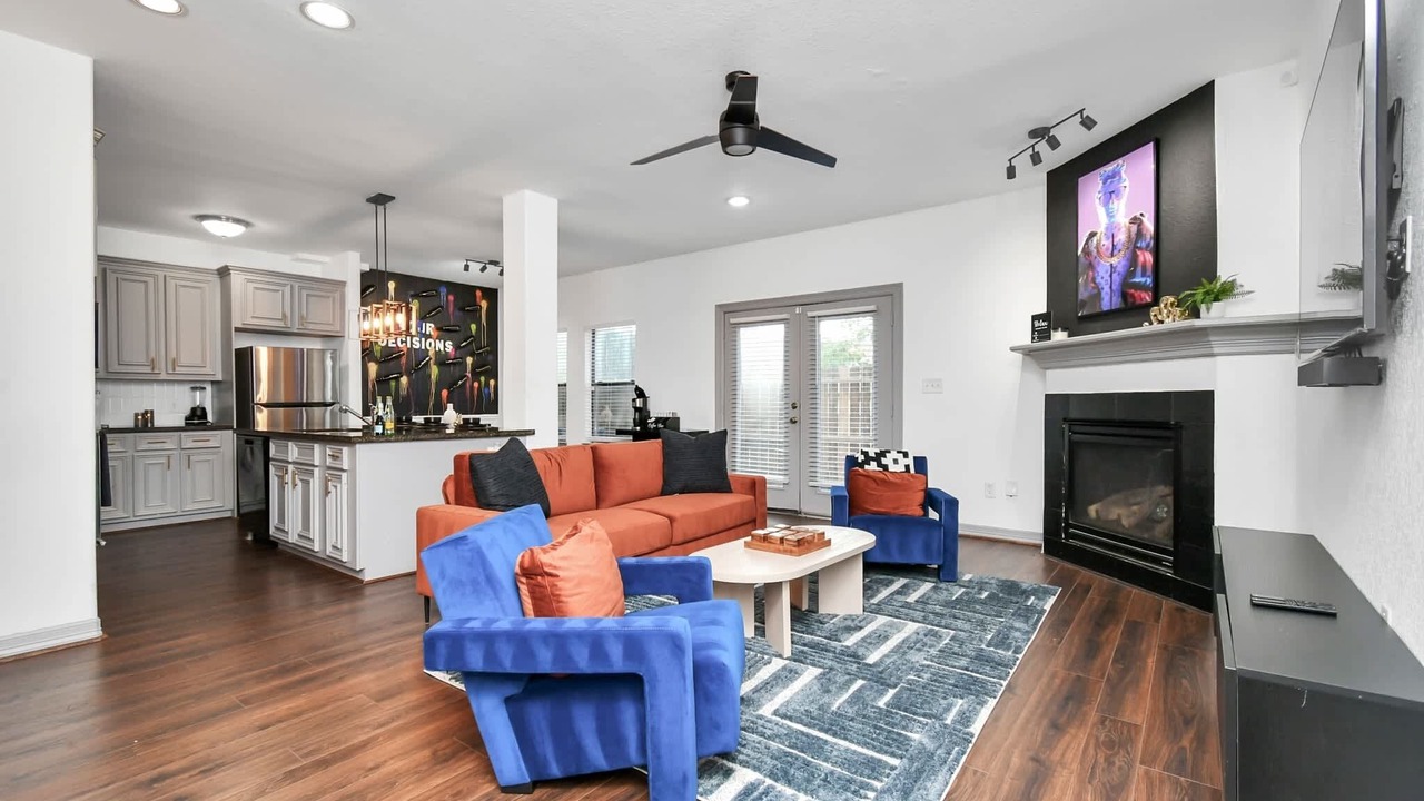 Photo of Livingroom in Northside