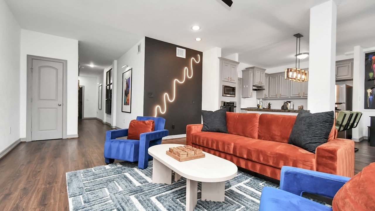 Photo of Livingroom in Northside