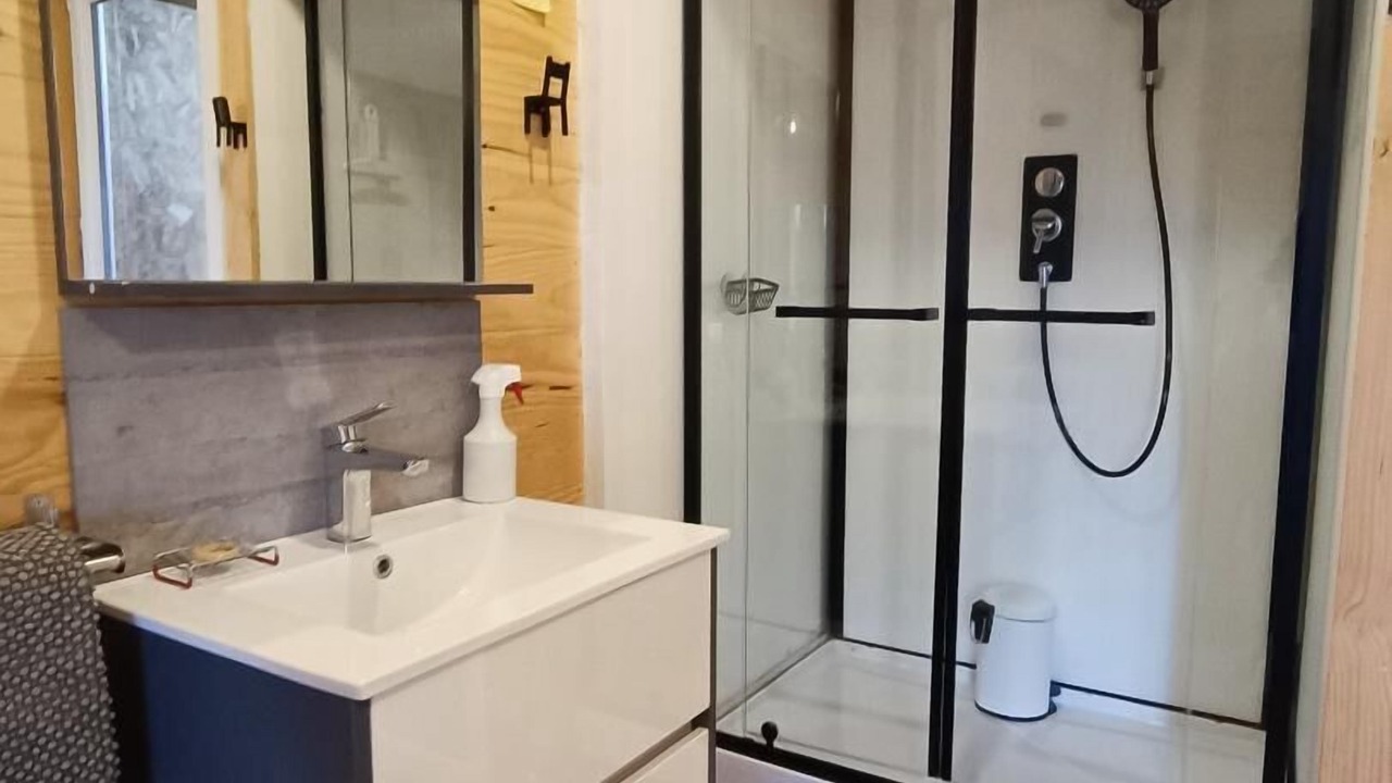 Photo of Bathroom in Martel