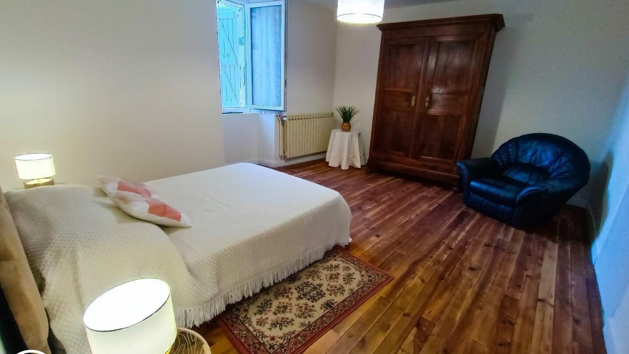 Photo of Bedroom in Lascabanes