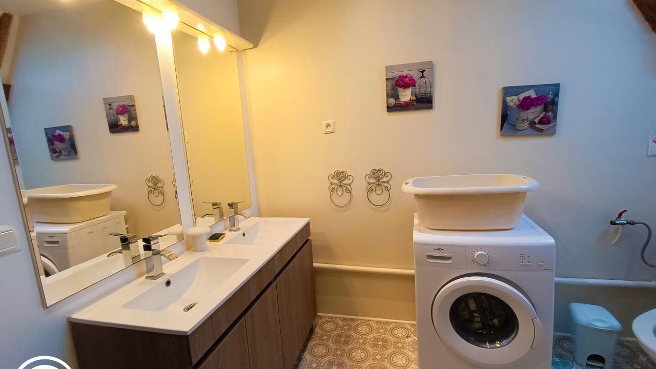 Photo of Bathroom in Aynac