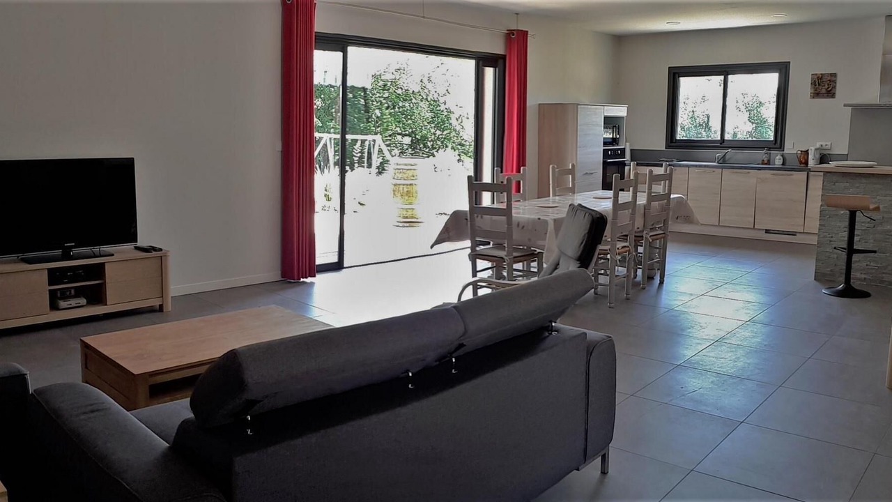 Photo of Livingroom in Serignac