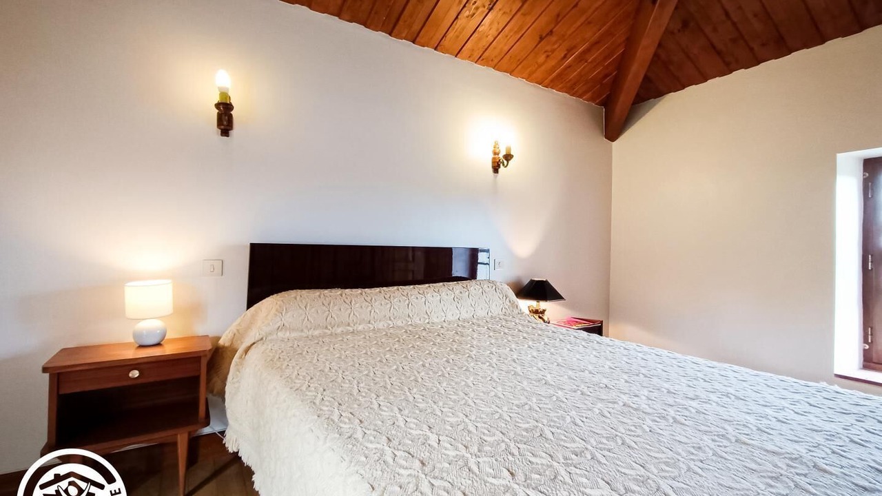 Photo of Bedroom in Albas