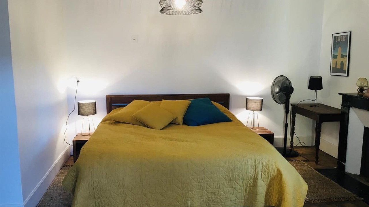 Photo of Bedroom in Cahors Old Town