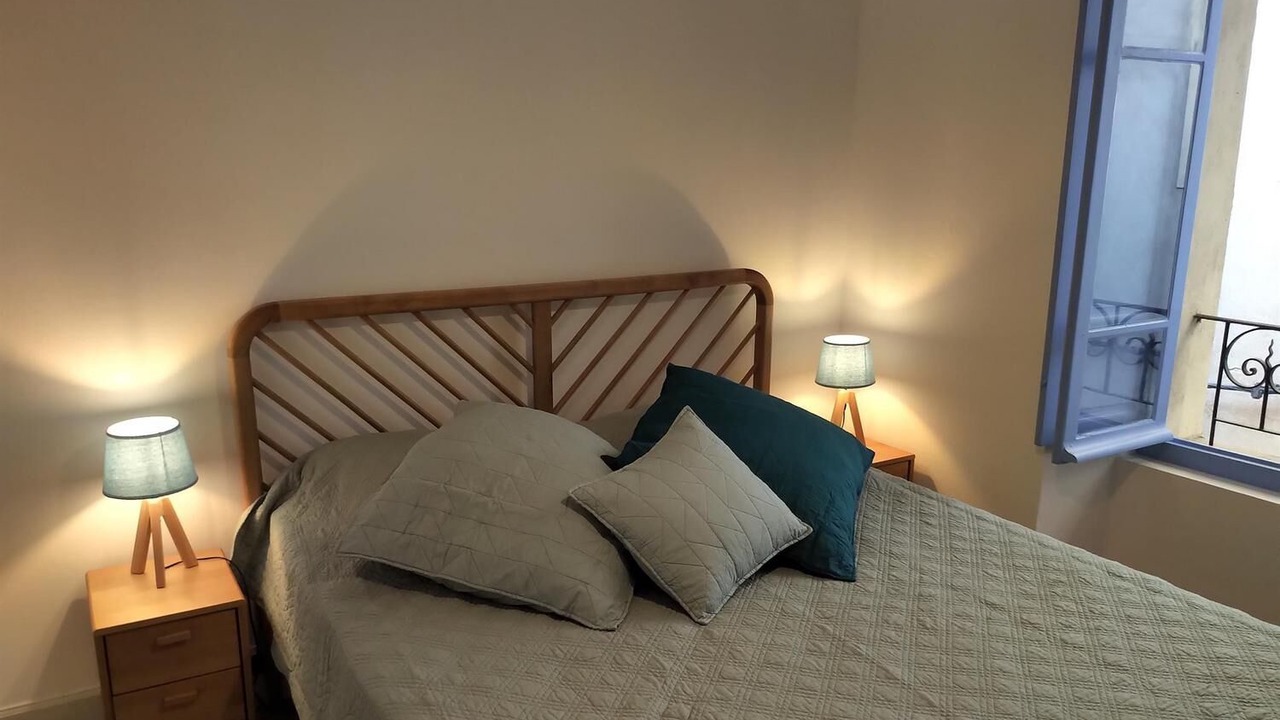 Photo of Bedroom in Cahors Old Town