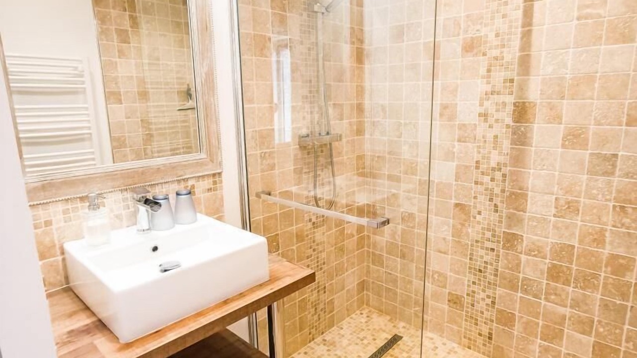 Photo of Bathroom in Crayssac