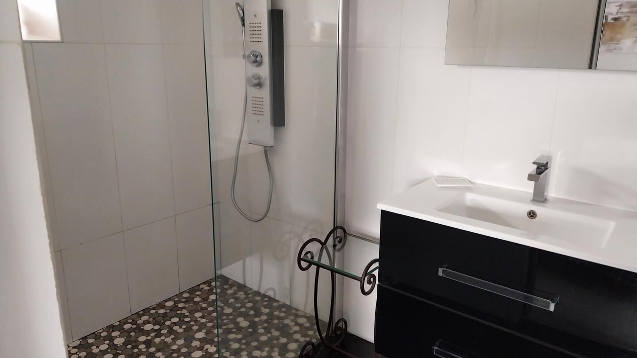 Photo of Bathroom in Labathude