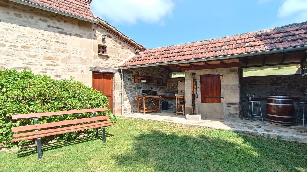 Photo of Patio Balcony in Le Bouyssou