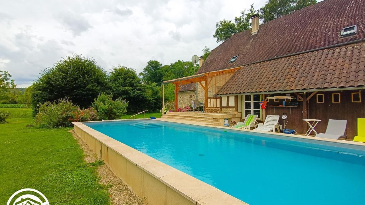 Photo of Outdoor in Meyronne