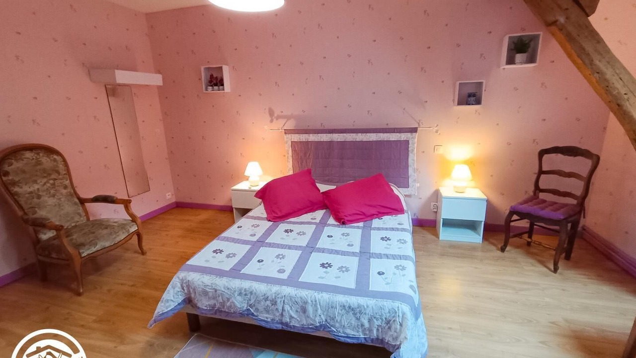 Photo of Bedroom in Meyronne